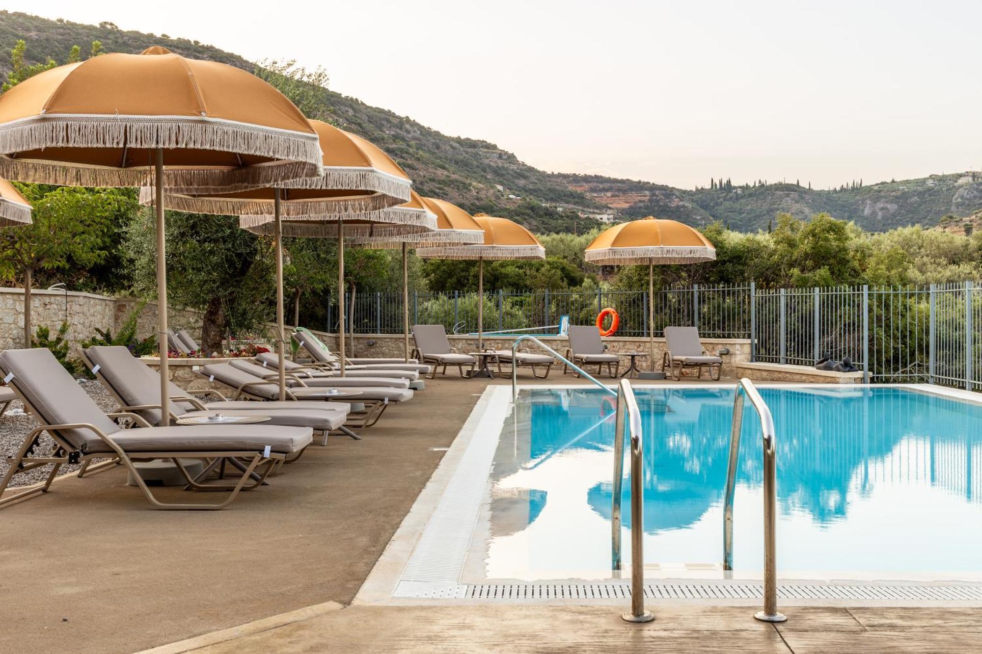 Olympia Zervea Studios With Pool - Apartment Kardamyli Exterior foto