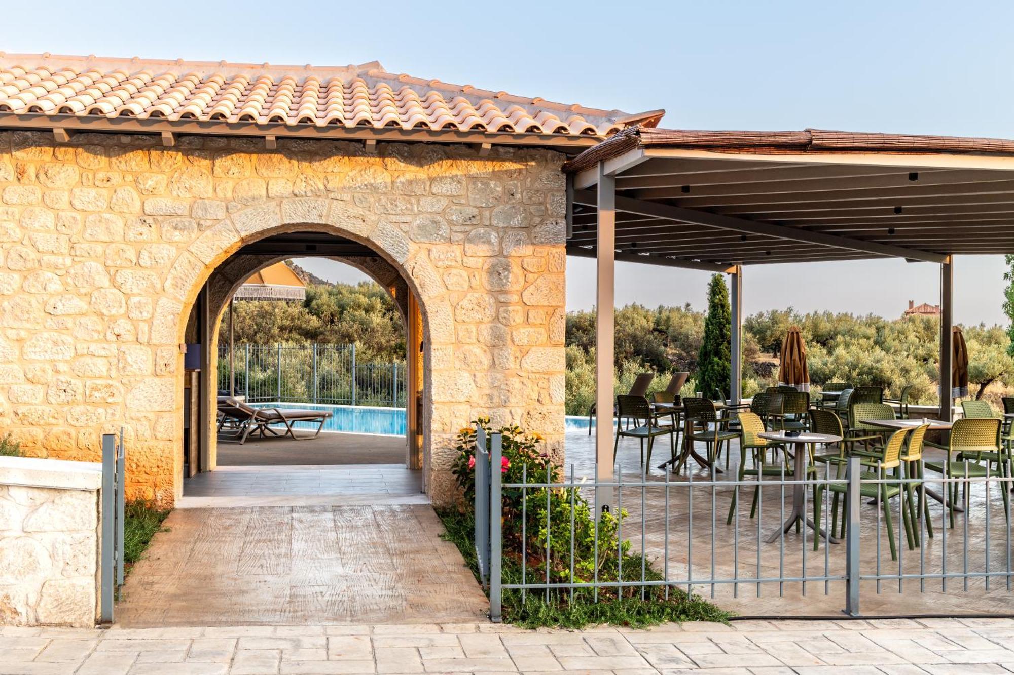 Olympia Zervea Studios With Pool - Apartment Kardamyli Exterior foto