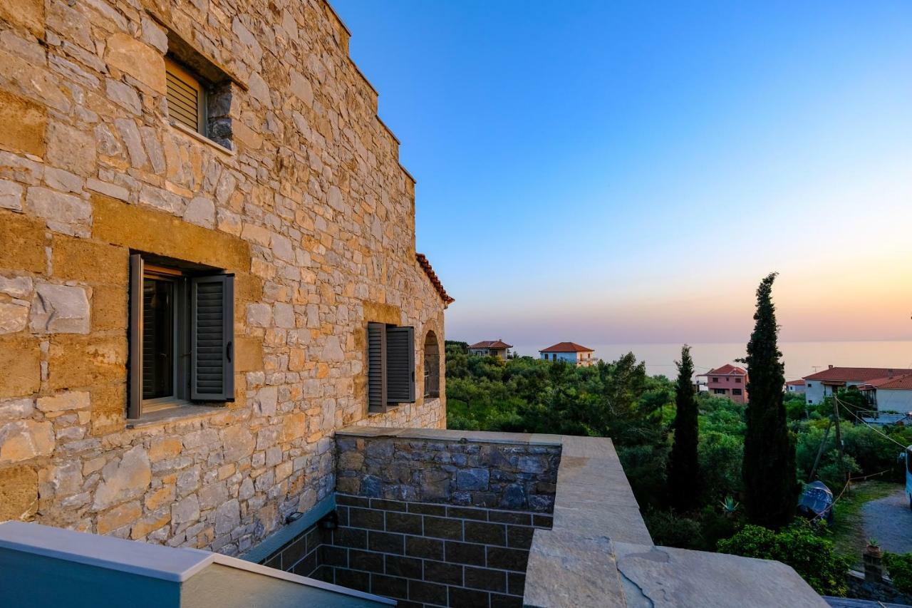 Olympia Zervea Studios With Pool - Apartment Kardamyli Exterior foto